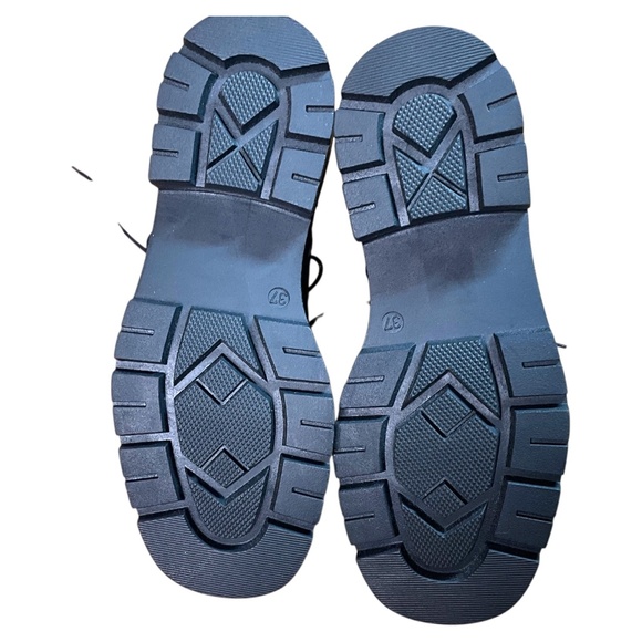 NWOT L’INTERVALLE Genuine Leather Navy Blue Lace Up Boots Size 7 - Picture 7 of 11